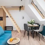 Highlander Style Two-storey Hrube Wyzne In With Air Conditioning By Renters Prestige *