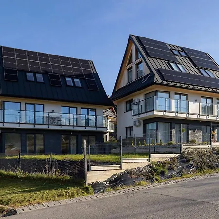 Highlander Style Two-storey Hrube Wyzne In With Air Conditioning By Renters Prestige