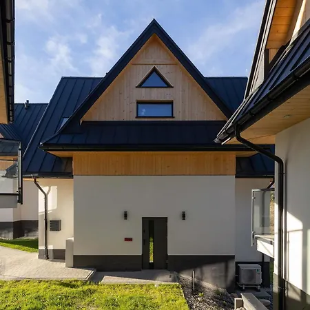 Lägenhet Highlander Style Two-storey Hrube Wyzne In With Air Conditioning By Renters Prestige